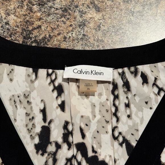 Calvin Klein Womens Top Sleeveless Snake Print V Neck Career Office Size XL FJ - Picture 2 of 4